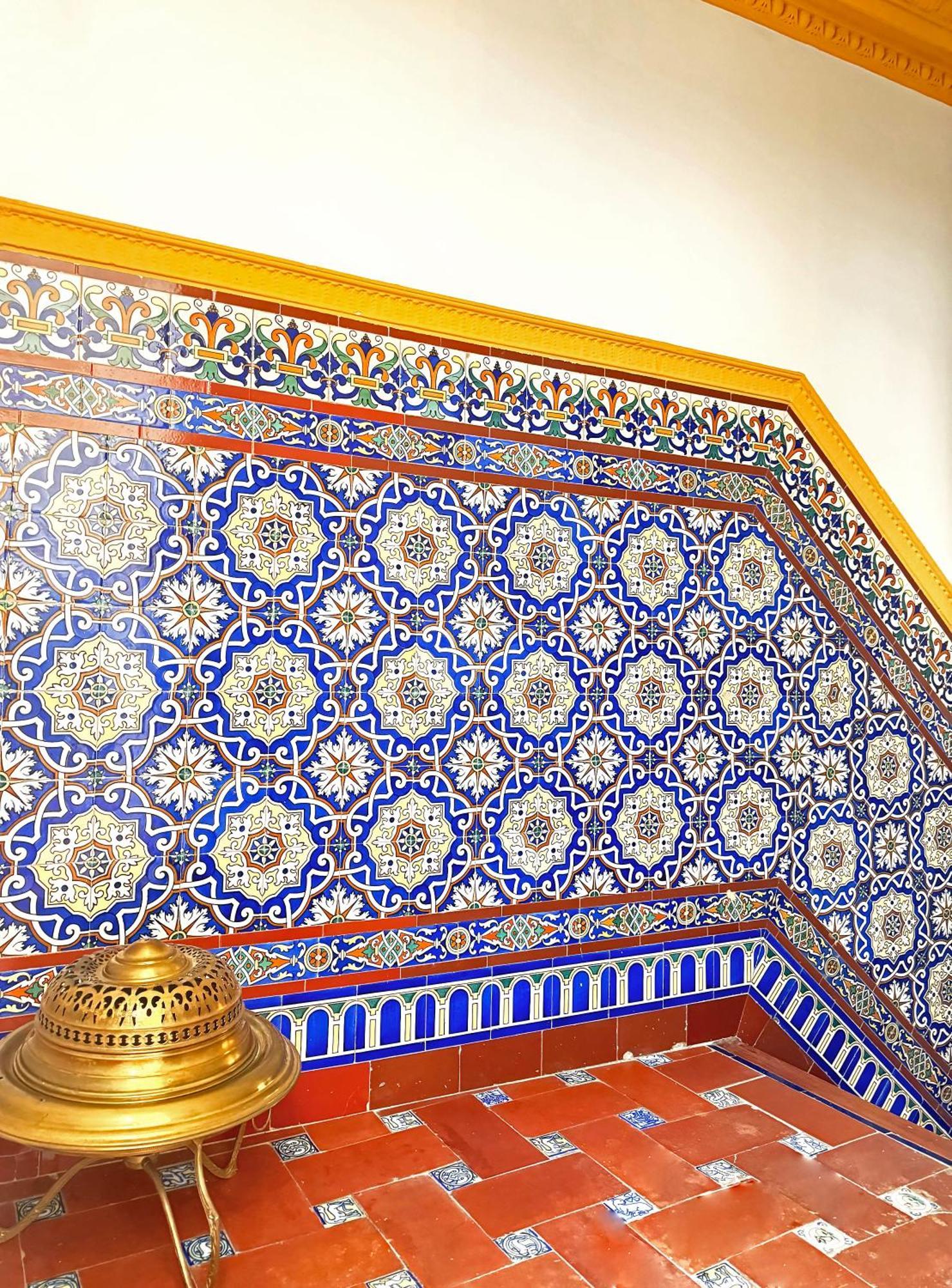 Palace House Hercules - Apartments Севилья Экстерьер фото